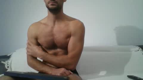 Snapshot of chrisaron chatting on October 17, 4:26 am chrisaron online show from October 17, 4:26 am