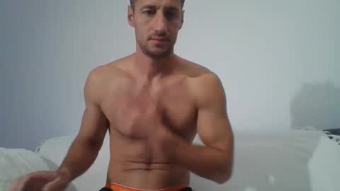 Snapshot of chrisaron chatting on October 20, 3:18 am chrisaron online show from October 20, 3:18 am