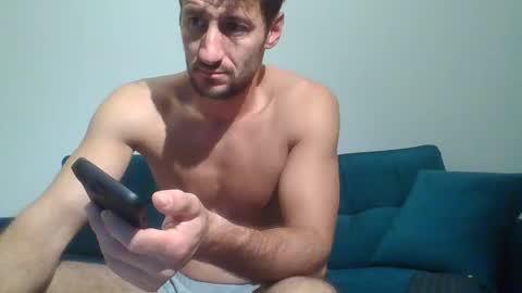 Snapshot of chrisaron chatting on November 22, 4:33 am chrisaron online show from November 22, 4:33 am