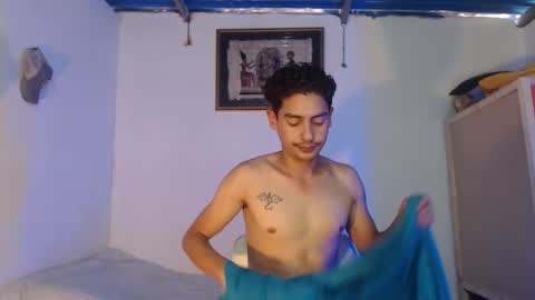 Snapshot of chrisisaak chatting on January 7, 8:11 pm chrisisaak online show from January 7, 8:11 pm