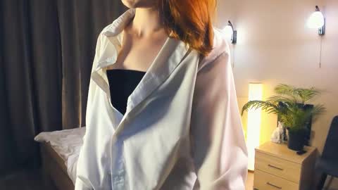 Lizz online show from September 11, 8:09 pm