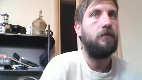 Snapshot of chrismipa1996 chatting on December 28, 7:11 am Chris online show from December 28, 7:11 am
