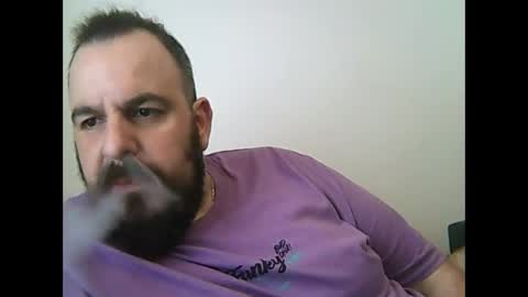 Snapshot of chrisole chatting on February 9, 9:47 am chris ole online show from February 9, 9:47 am