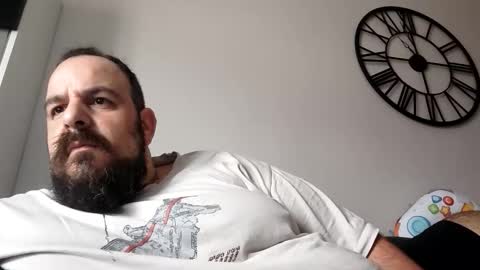 Snapshot of chrisole chatting on February 15, 8:57 am chris ole online show from February 15, 8:57 am