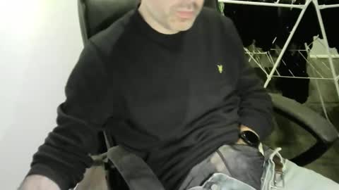 chrisprngr online show from January 20, 1:32 pm