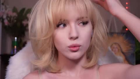 chriss_foxx online show from May 6, 3:28 pm