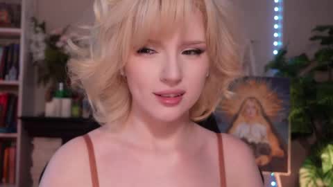 chriss_foxx online show from May 16, 3:44 pm