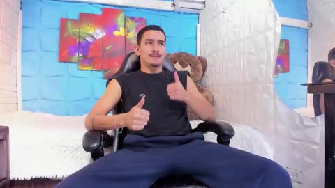 chrissevanss online show from February 2, 7:34 pm