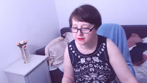 Christa online show from February 3, 12:15 am