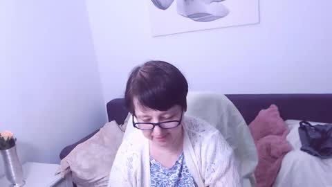 Christa online show from February 9, 1:09 am