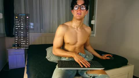 UPVOTE ME ------  ILL DO SOMETHING FOR FREE online show from April 16, 7:47 pm