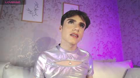 Snapshot of christianm_18 chatting on January 18, 7:38 am Chris online show from January 18, 7:38 am