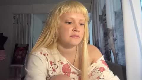 Snapshot of christiechorney chatting on June 29, 1:22 pm christiechorney online show from June 29, 1:22 pm
