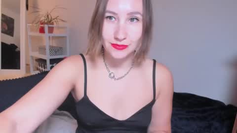 Snapshot of christina_rosse chatting on October 21, 10:49 am christina rosse online show from October 21, 10:49 am