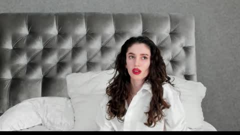 Snapshot of christinaconte chatting on March 3, 5:50 pm christinaconte online show from March 3, 5:50 pm