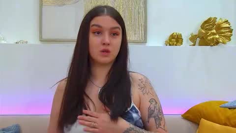 Christina online show from January 17, 6:33 pm