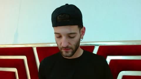 Christopher online show from April 6, 12:50 pm