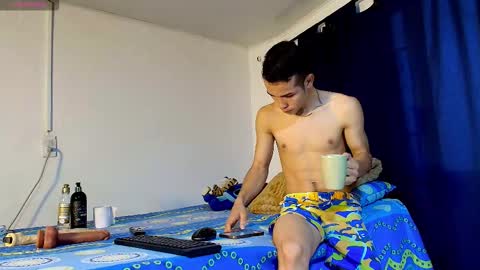 CHRISTOPHER online show from March 22, 11:02 am