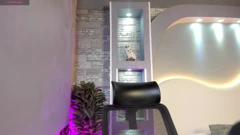 christopher_whitaker online show from February 12, 12:22 pm