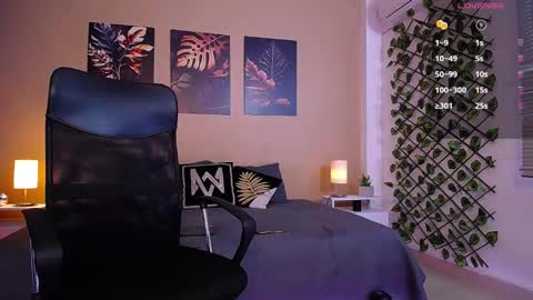 Christopher Black online show from February 10, 1:26 pm