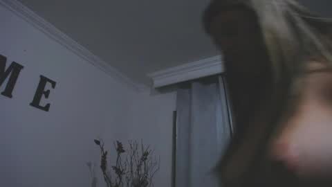 Christy Diaz online show from May 16, 12:40 am