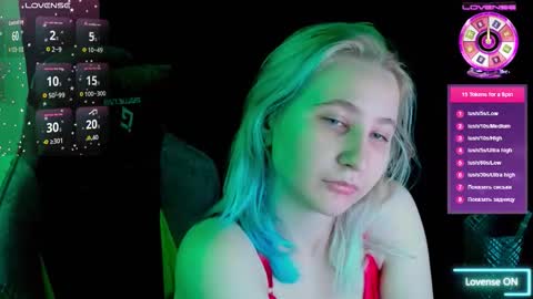 christyw3b online show from November 9, 4:27 pm