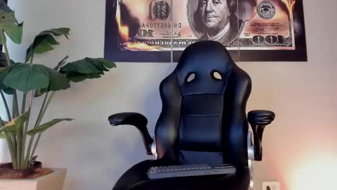 chrizmacgregor online show from May 16, 5:23 pm