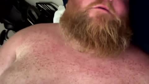 Snapshot of chubbsguy92 chatting on September 12, 1:28 am chubbsguy92 online show from September 12, 1:28 am