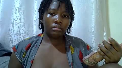 DivaDee online show from March 22, 9:13 am