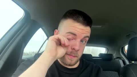 Snapshot of chubbybrit55 chatting on January 4, 9:32 am chubbybrit55 online show from January 4, 9:32 am