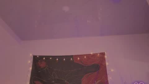 Snapshot of cinderella_lewis chatting on February 10, 3:43 am Sofi Eva and Mey online show from February 10, 3:43 am