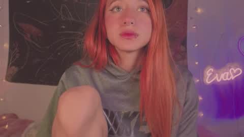 Snapshot of cinderella_lewis chatting on March 4, 3:45 am Sofi Eva and Mey online show from March 4, 3:45 am