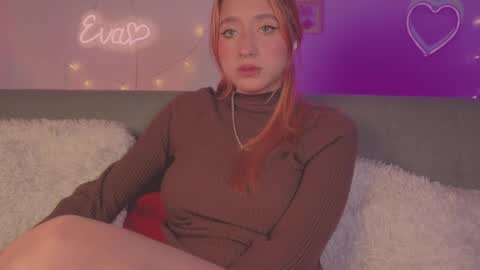 Snapshot of cinderella_lewis chatting on April 3, 2:53 am Sofi Eva and Mey online show from April 3, 2:53 am
