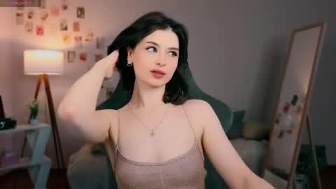 Snapshot of cindyclub_ chatting on May 29, 3:26 am Rebbeka online show from May 29, 3:26 am