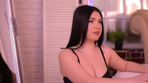 Snapshot of cindycruse chatting on February 25, 6:23 am Cindy online show from February 25, 6:23 am