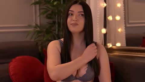 Snapshot of cindycruse chatting on March 1, 6:26 am Cindy online show from March 1, 6:26 am