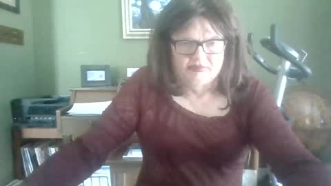 Snapshot of cindyhewittslut chatting on August 2, 10:30 pm cindyhewittslut online show from August 2, 10:30 pm