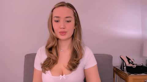 cindyprettywomen online show from March 14, 7:14 am