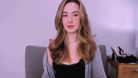 cindyprettywomen online show from May 17, 6:22 am