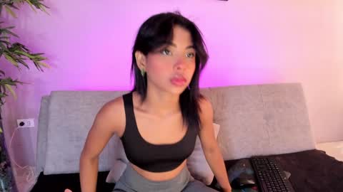 cinnamon_kyla online show from January 17, 4:57 pm