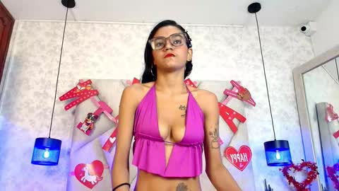 Snapshot of cinthiabaker chatting on September 15, 12:16 pm cinthiabaker online show from September 15, 12:16 pm
