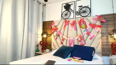 Snapshot of cinthiabaker chatting on September 17, 11:23 am cinthiabaker online show from September 17, 11:23 am