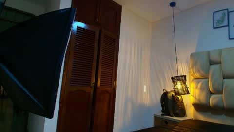 cinthiabaker online show from April 1, 12:17 pm