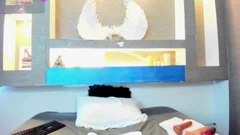 Snapshot of cinthya_mjs chatting on February 24, 6:36 pm Cinthya online show from February 24, 6:36 pm