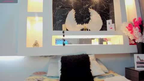 Snapshot of cinthya_mjs chatting on September 25, 12:20 pm Cinthya online show from September 25, 12:20 pm