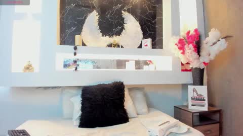 Snapshot of cinthya_mjs chatting on September 29, 12:10 pm Cinthya online show from September 29, 12:10 pm