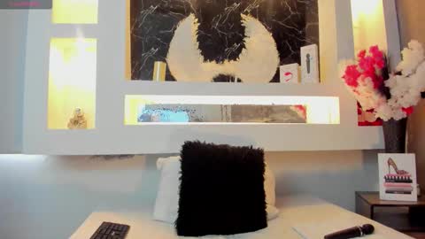 Snapshot of cinthya_mjs chatting on October 15, 12:05 pm Cinthya online show from October 15, 12:05 pm