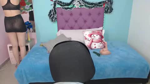 Snapshot of cinthyagomez6 chatting on December 4, 10:46 am cinthyagomez6 online show from December 4, 10:46 am
