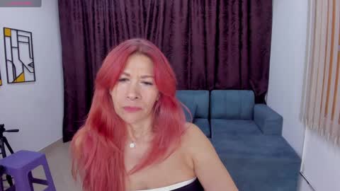 Snapshot of cintiagreyx chatting on January 15, 11:32 am CINTIA online show from January 15, 11:32 am