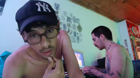 ciroandfinn online show from December 24, 7:33 pm